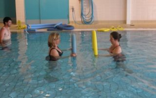 What is hydrotherapy and how does it work? 10 hydrotherapy, pool exercises, water aerobics