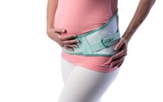Diastasis recti - what is it? How to treat it? 2 Picture of a pregnant woman