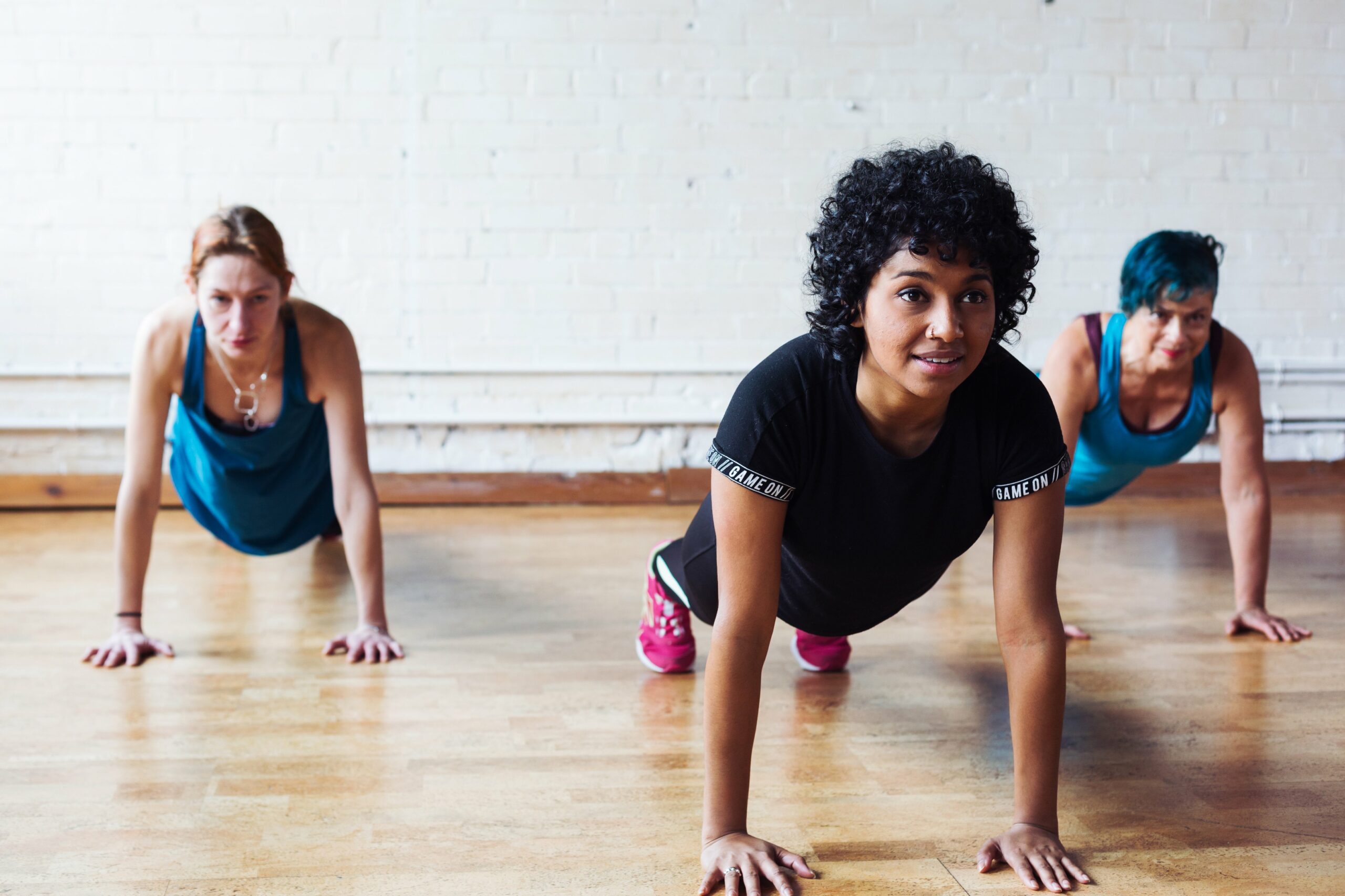 strong women planking scaled